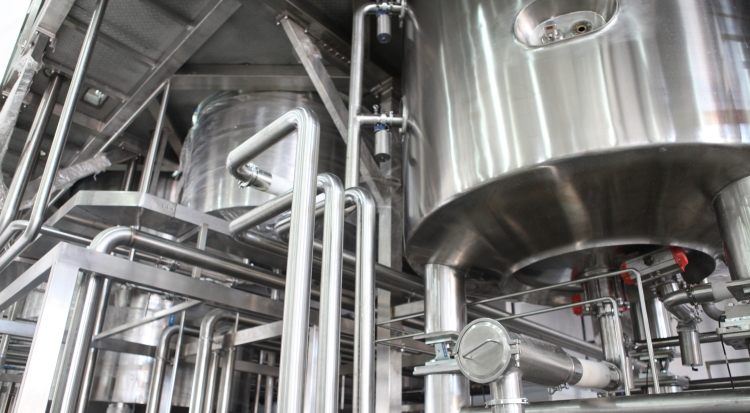 Stainless steel sanitary process tanks and piping